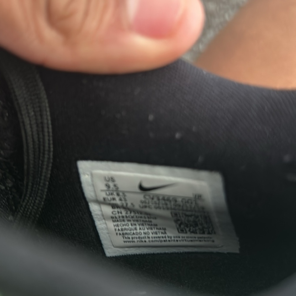 Kobe Proto Wizenard - Size 9 And A Half. - image 2